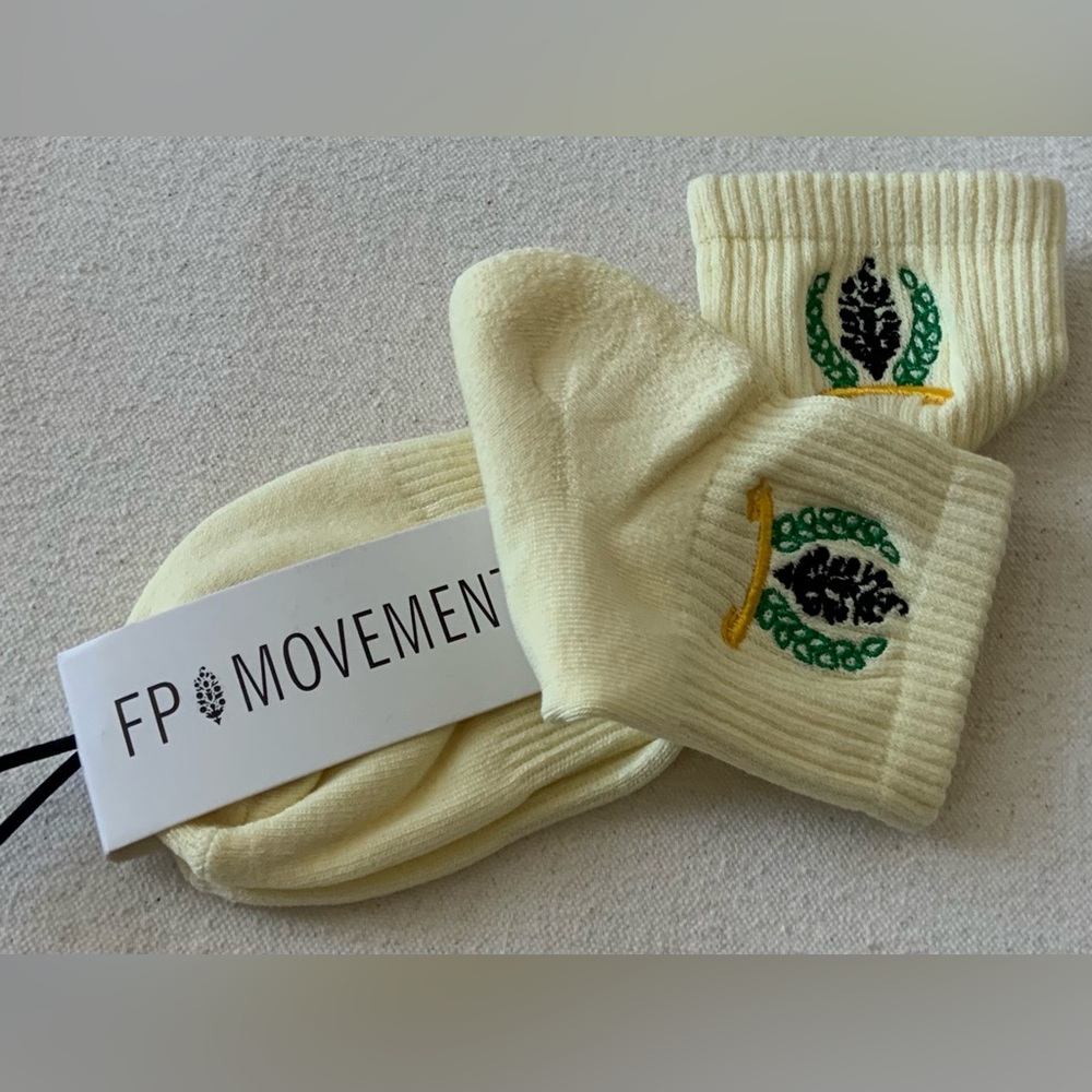 FP Movement ~ Cream Color Embroidered Socks With Crest Buti ~ *NWT & Packaging - Picture 8 of 13